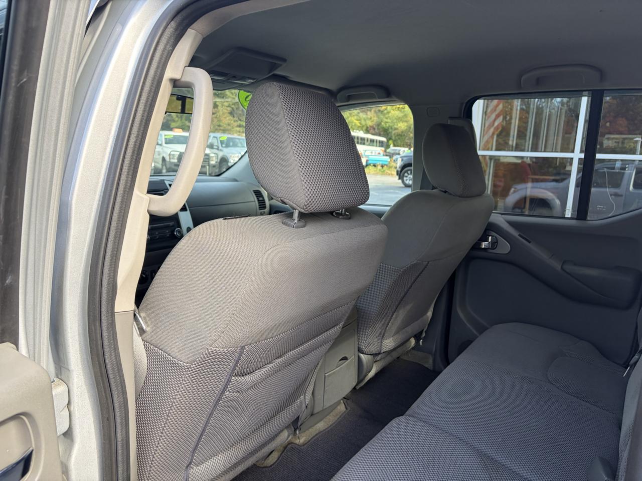 Nissan Frontier  2016