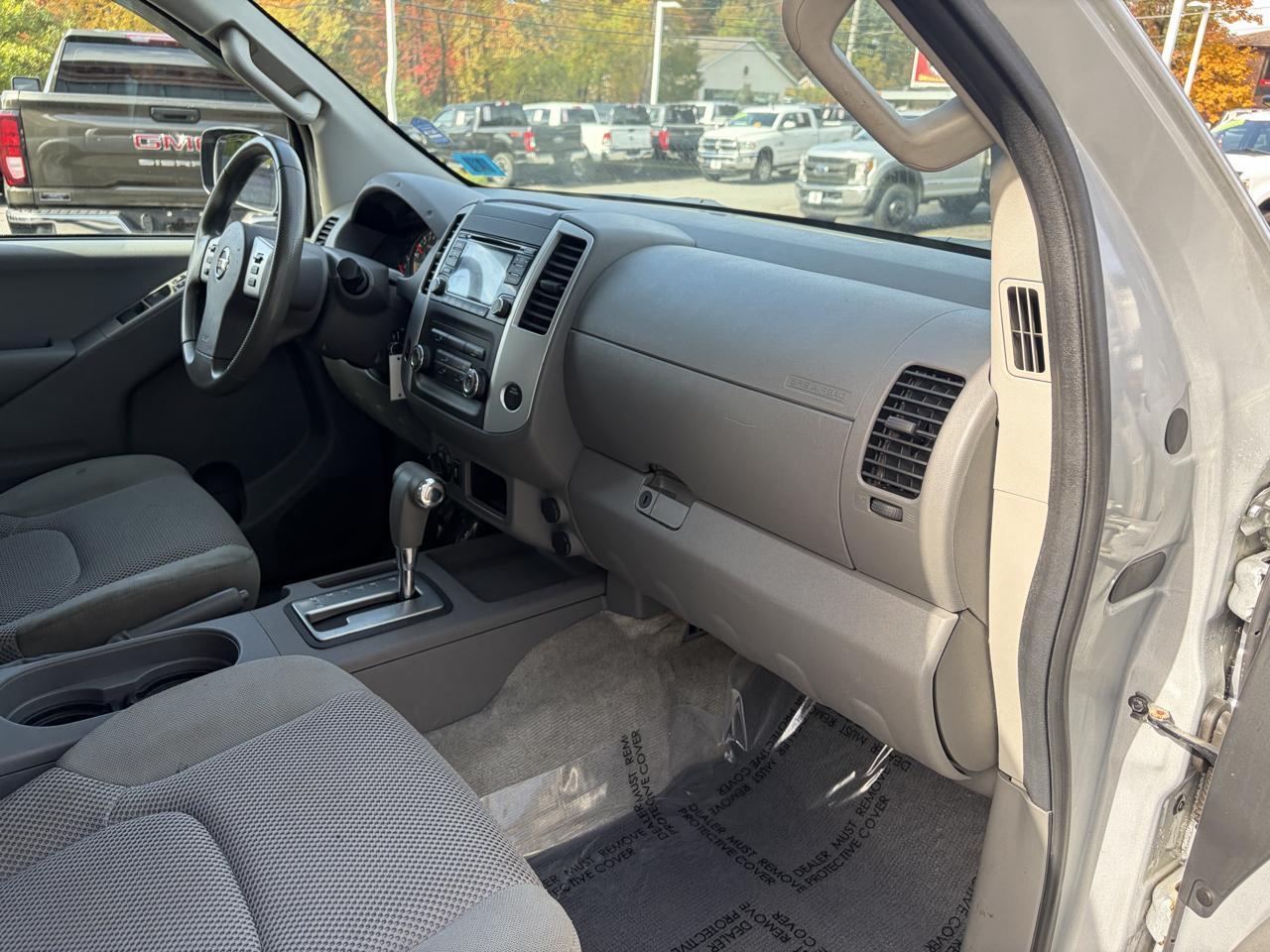 Nissan Frontier  2016