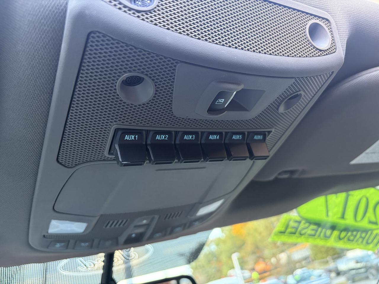 Ford Super Duty F-350 DRW  2017