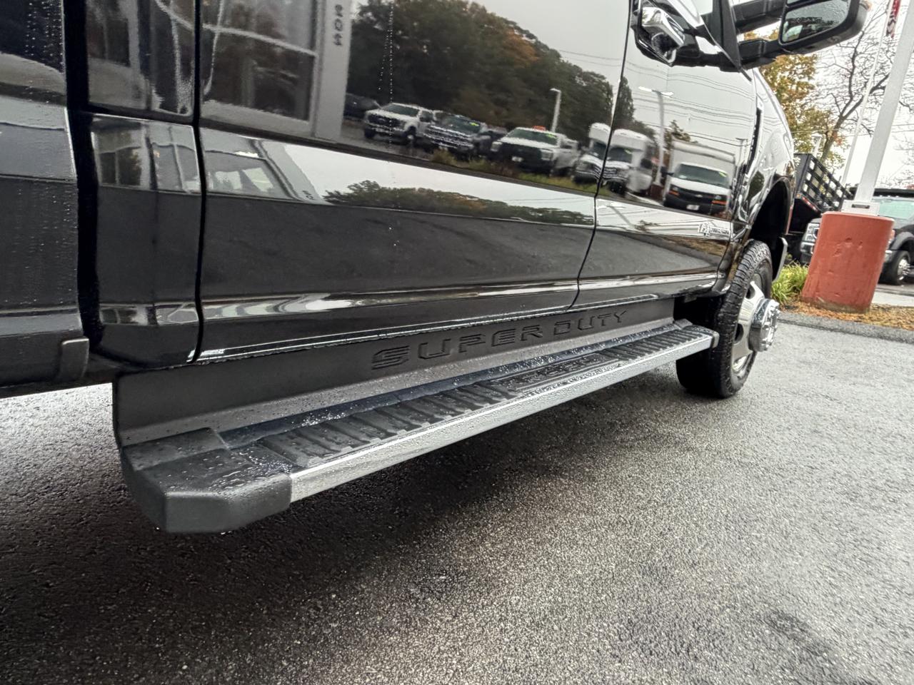 Ford Super Duty F-350 DRW  2021