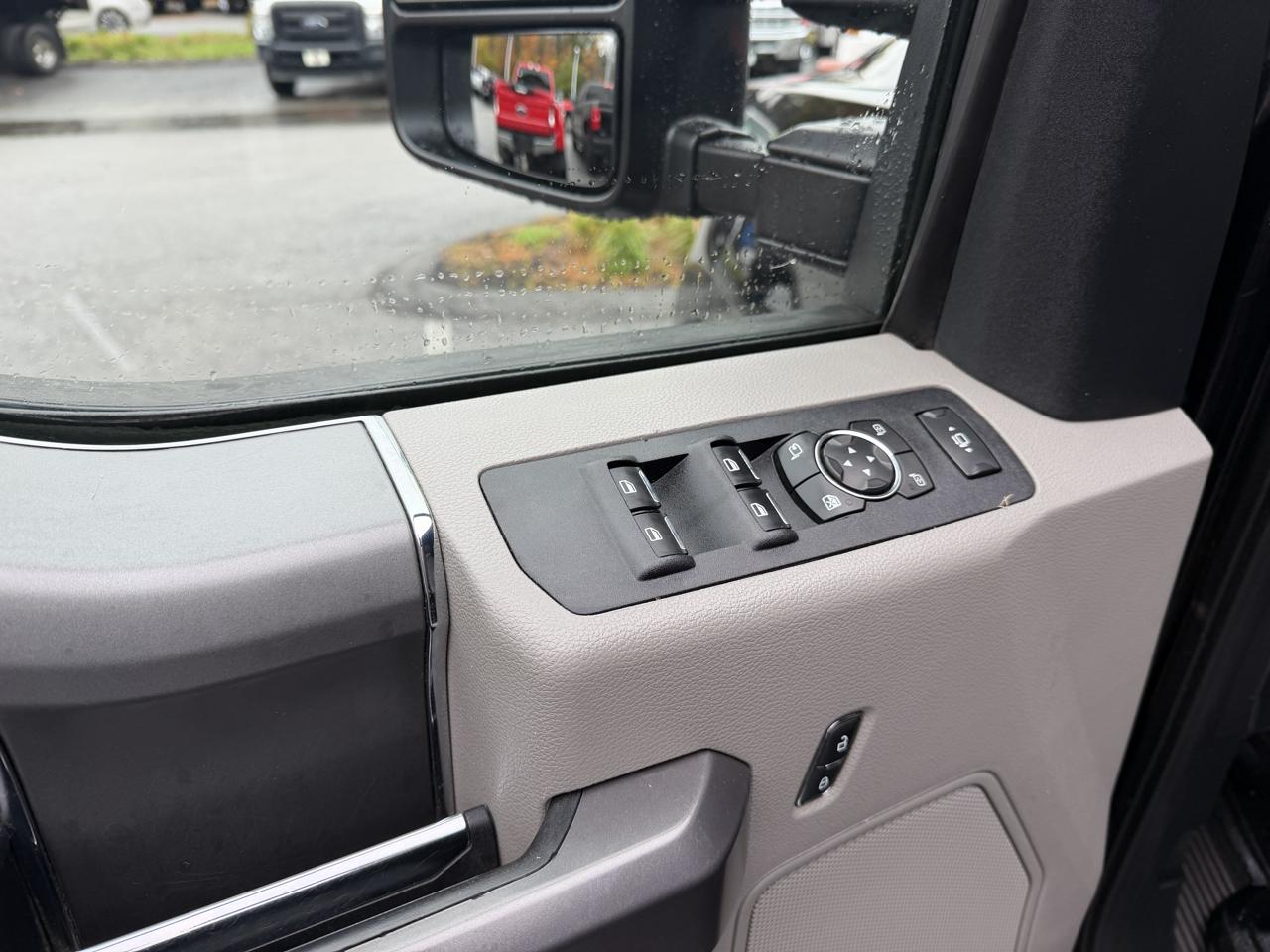 Ford Super Duty F-350 DRW  2021
