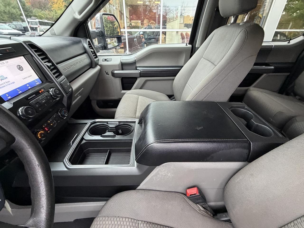 Ford Super Duty F-350 DRW  2021