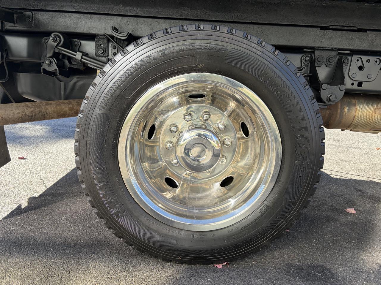 Ford Super Duty F-550 DRW  2022