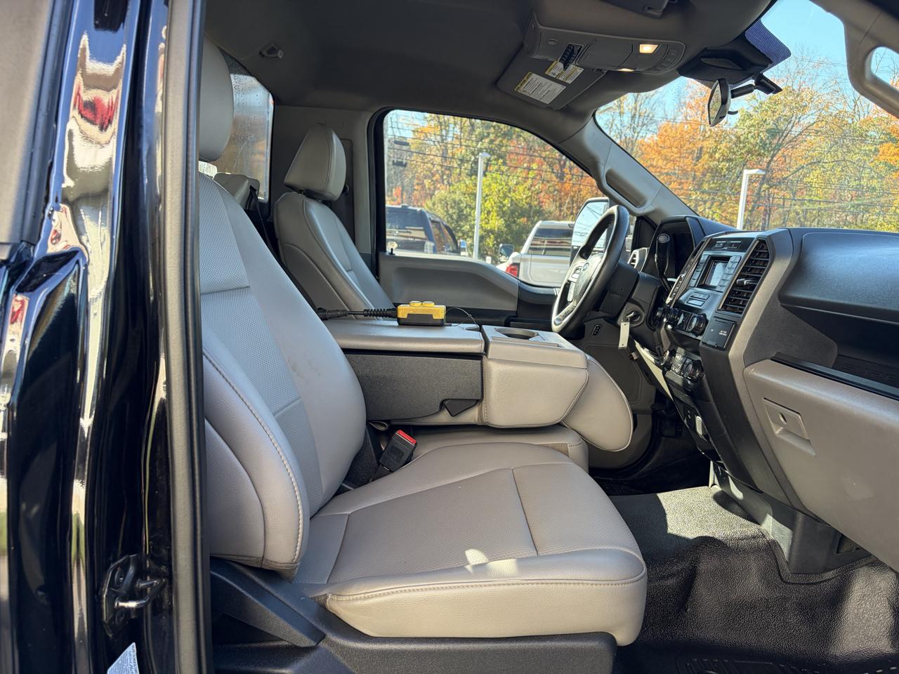 Ford Super Duty F-550 DRW  2022