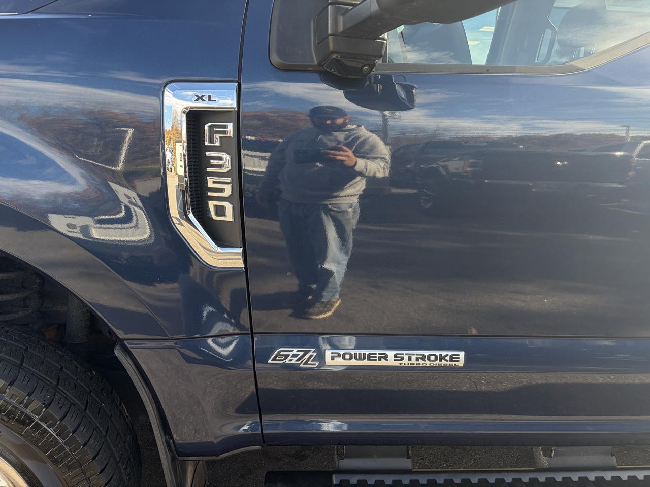 Ford Super Duty F-350 DRW  2017