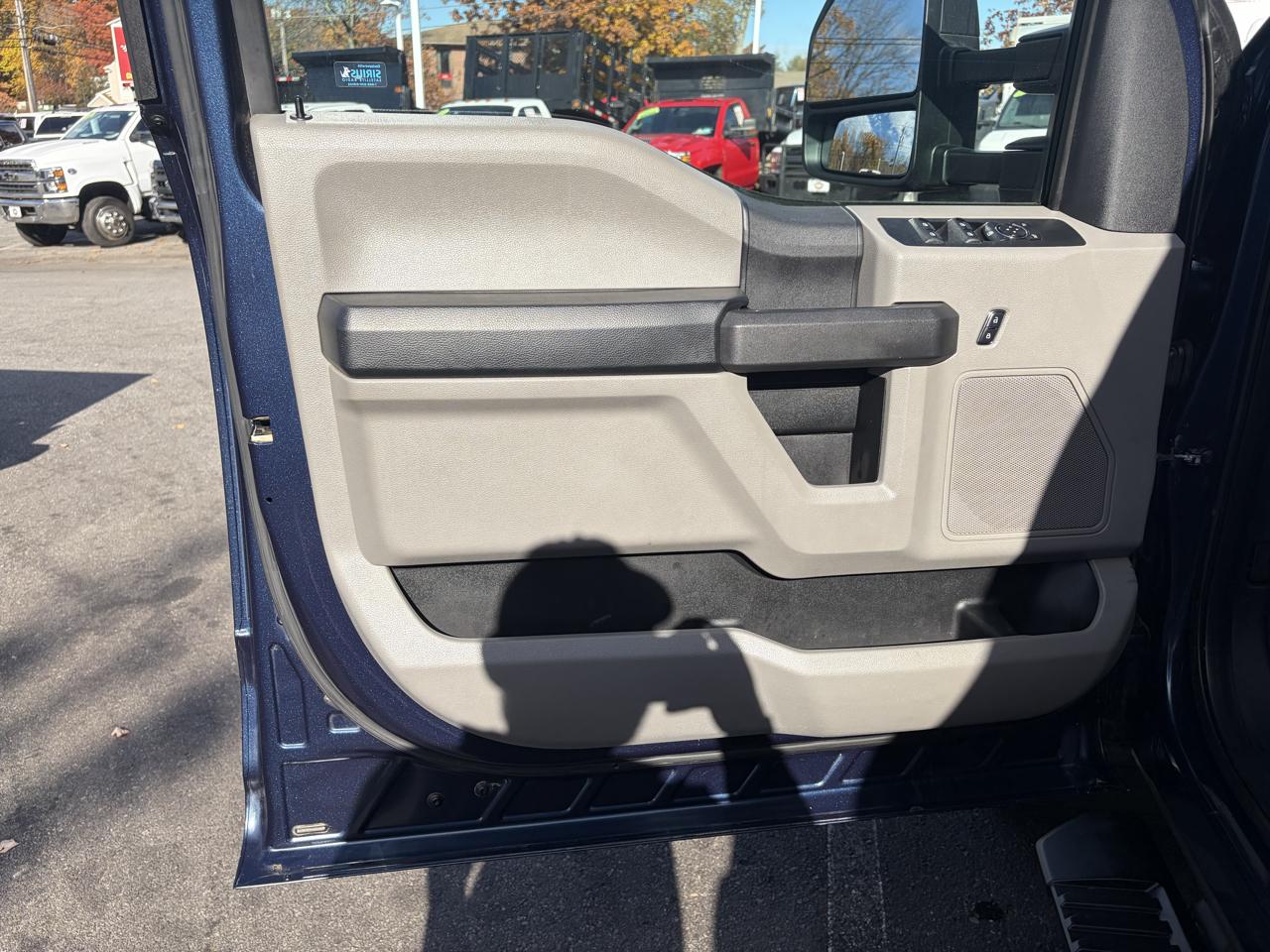 Ford Super Duty F-350 DRW  2017