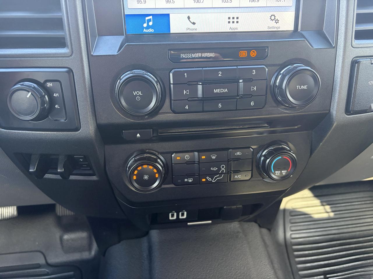 Ford Super Duty F-350 DRW  2017
