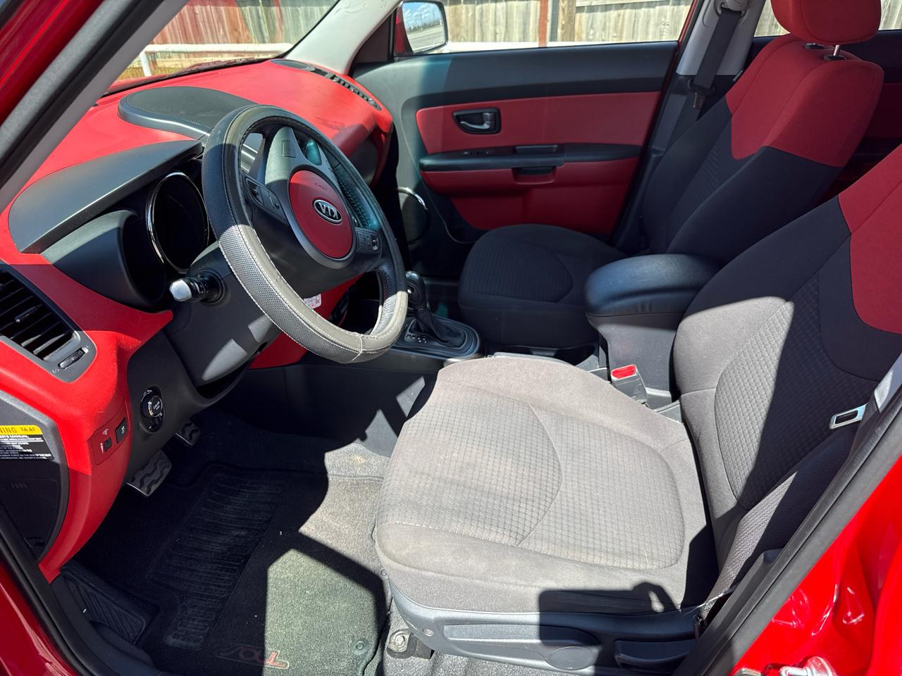 Kia Soul + 2011