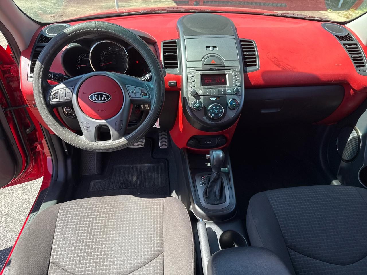 Kia Soul + 2011