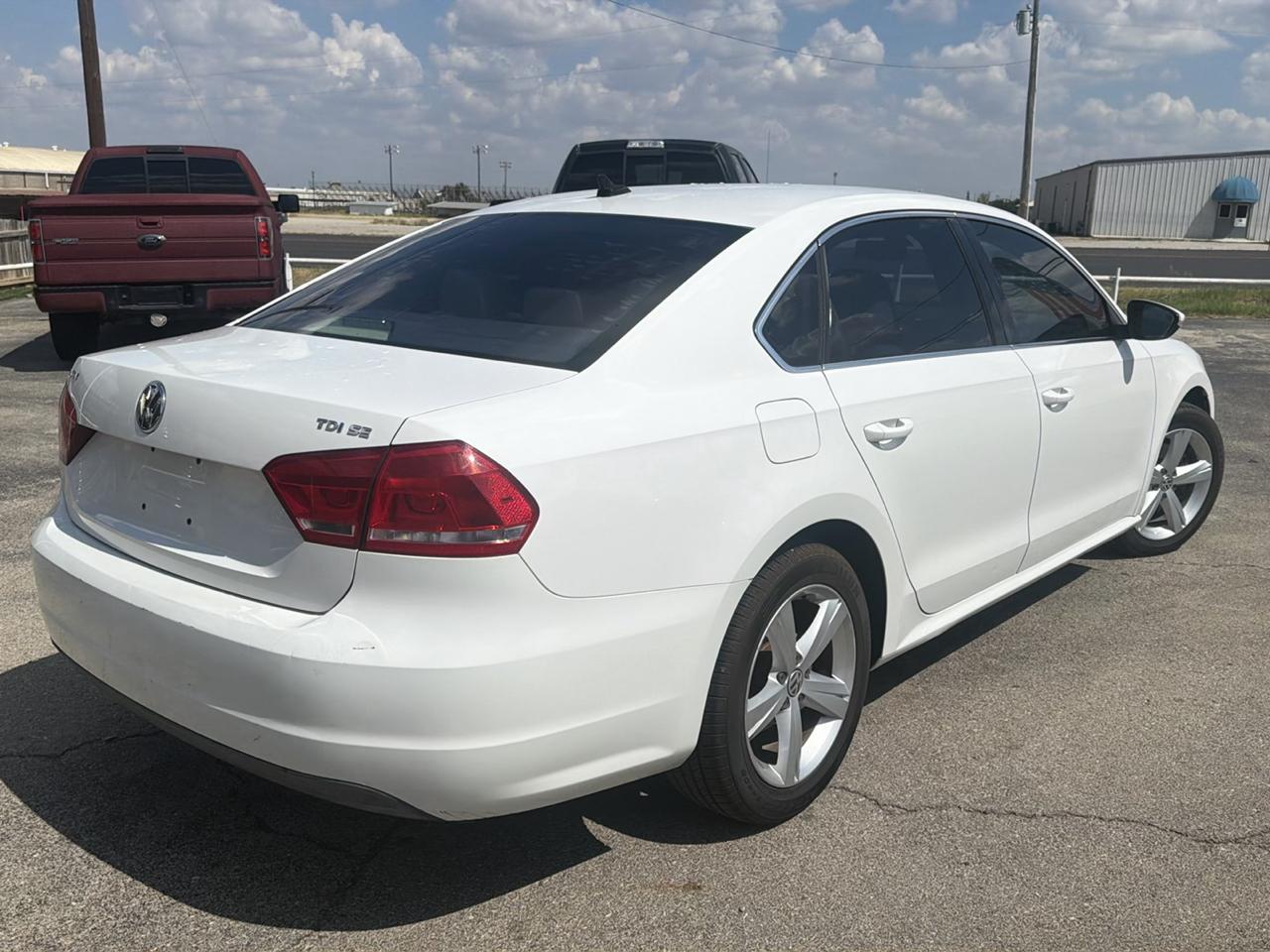 Volkswagen Passat 2.0L TDI SEL2 2012