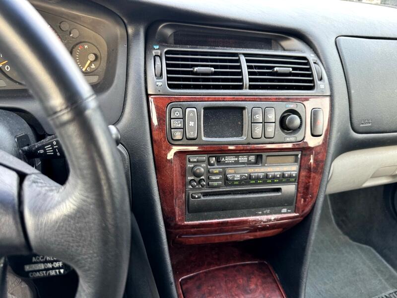 Mitsubishi Diamante Base 1999