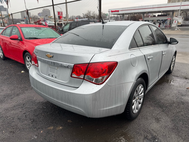 Chevrolet Cruze 2LS 2011