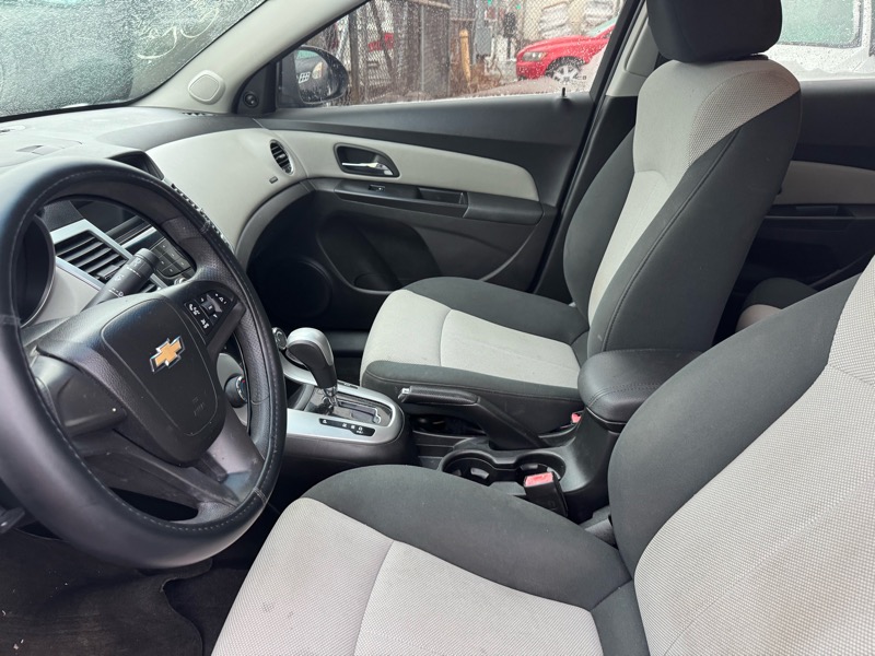 Chevrolet Cruze 2LS 2011