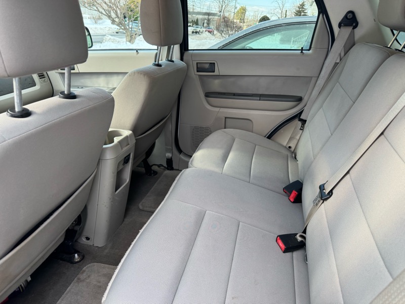 Ford Escape XLT 4WD 2011