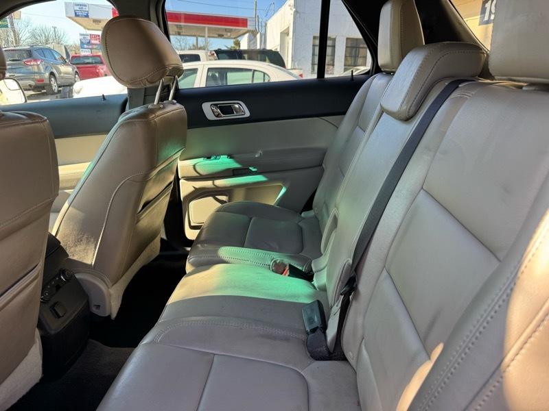 Ford Explorer XLT 4WD 2011