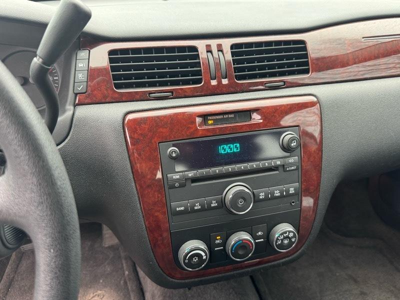 Chevrolet Impala LS 2008