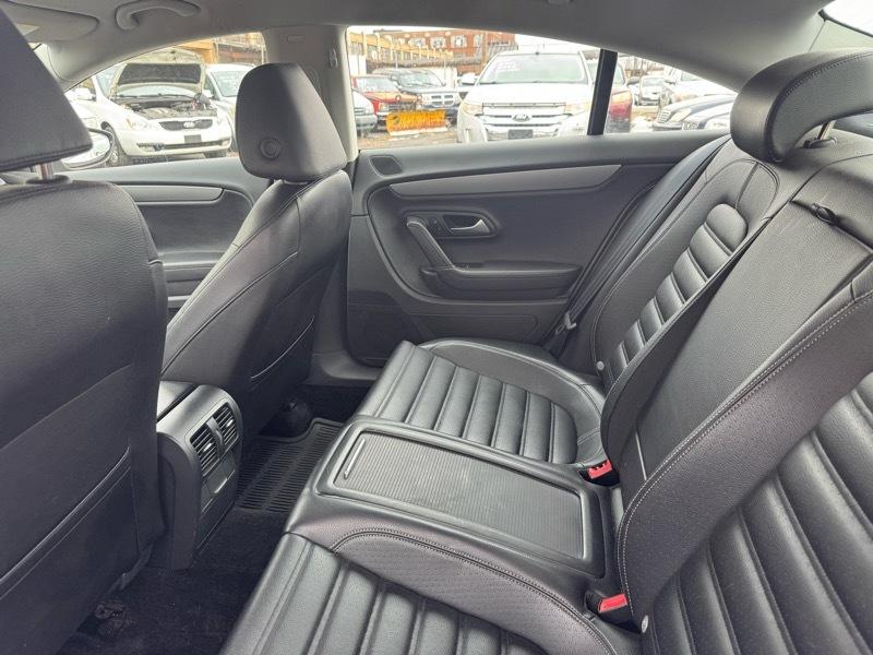 Volkswagen CC Sport PZEV 2012