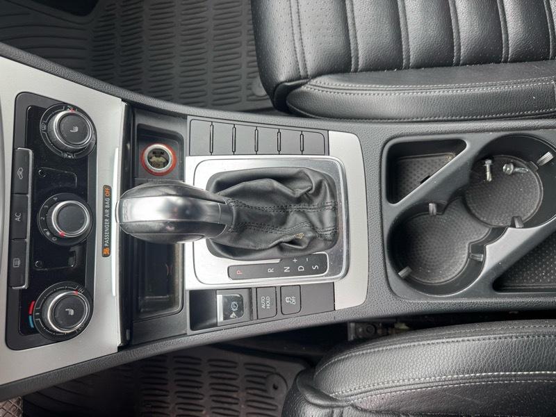 Volkswagen CC Sport PZEV 2012