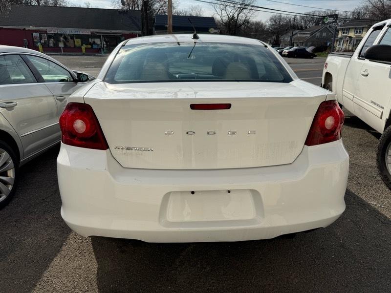 Dodge Avenger SE 2013