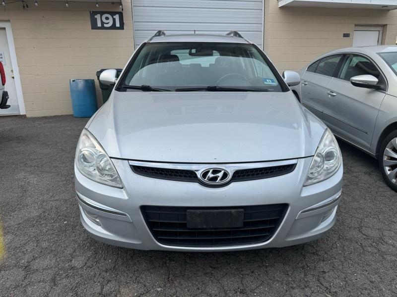 Hyundai Elantra Touring SE Automatic 2010