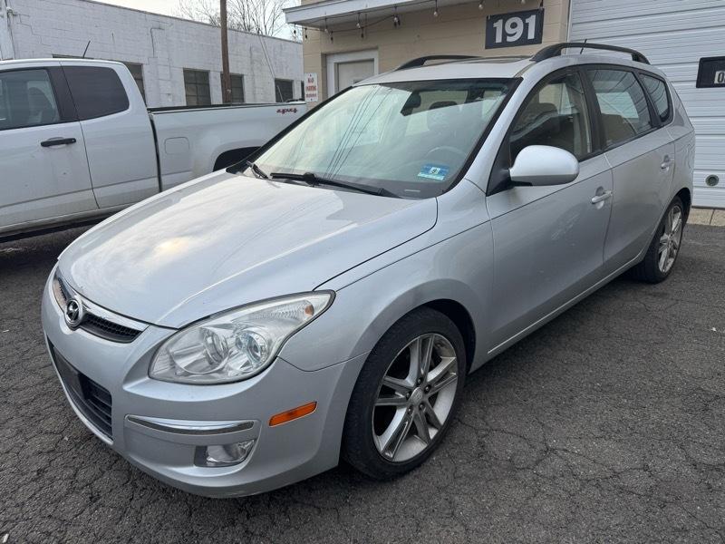 Hyundai Elantra Touring SE Automatic 2010