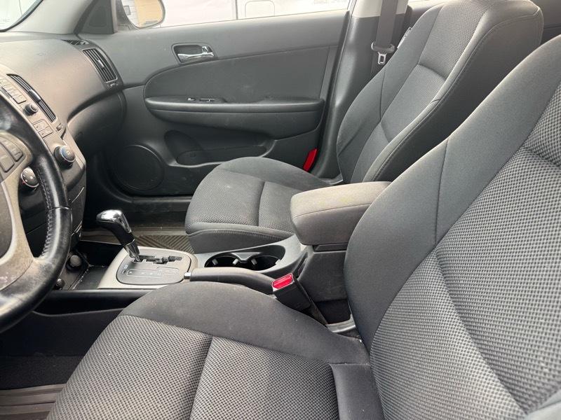 Hyundai Elantra Touring SE Automatic 2010