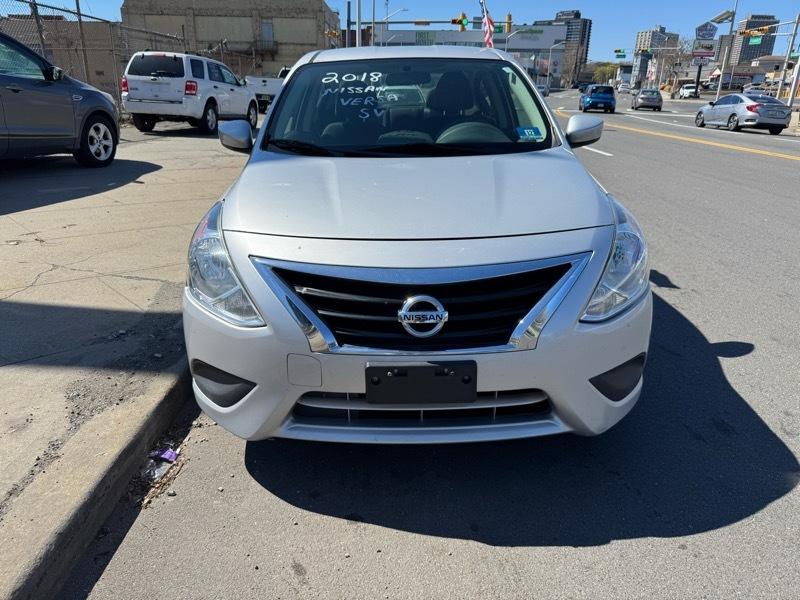 Nissan Versa 1.6 SV Sedan 2018