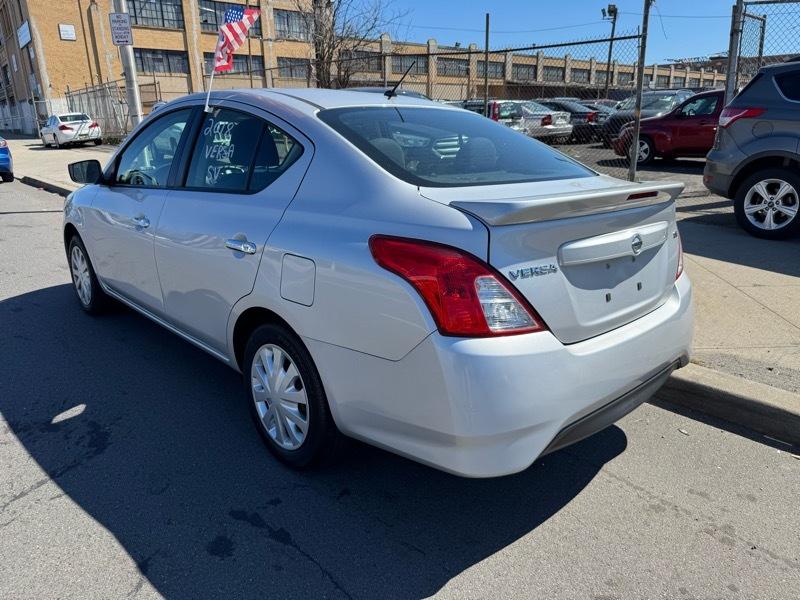 Nissan Versa 1.6 SV Sedan 2018