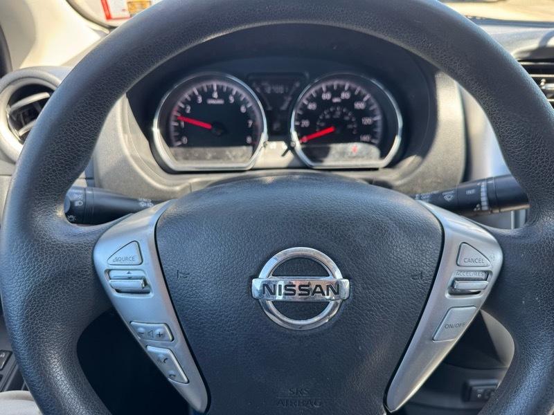 Nissan Versa 1.6 SV Sedan 2018
