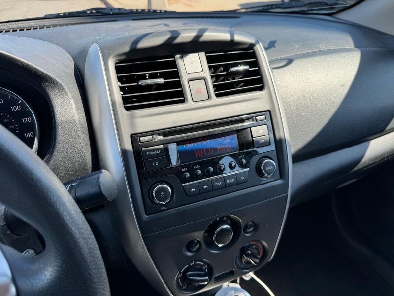 Nissan Versa 1.6 SV Sedan 2018