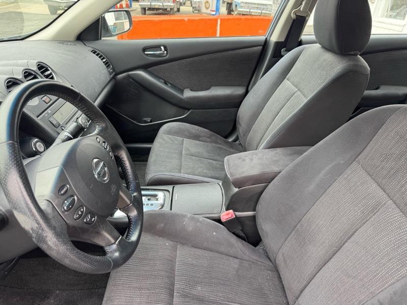 Nissan Altima 2.5 S 2012