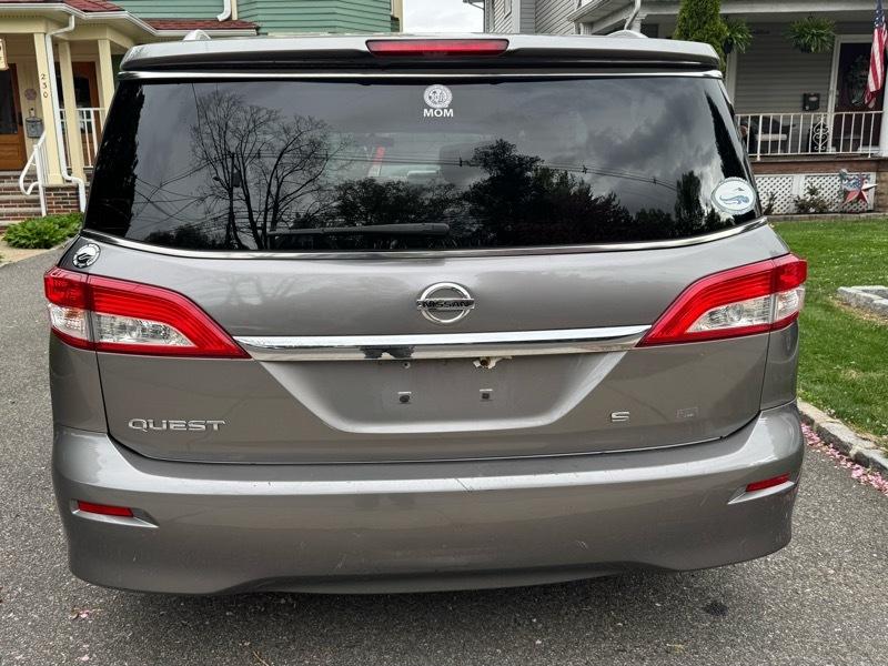 Nissan Quest 3.5 S 2012