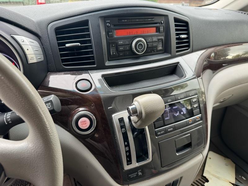 Nissan Quest 3.5 S 2012