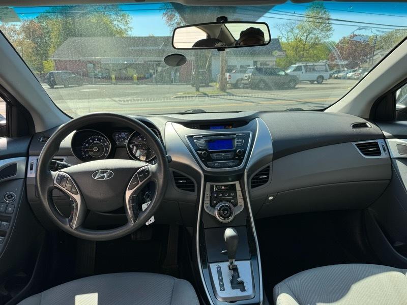 Hyundai Elantra GLS A/T 2013