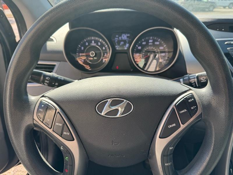 Hyundai Elantra GLS A/T 2013