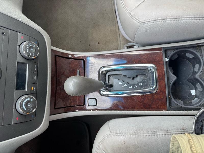 Buick Lucerne CXL 2010