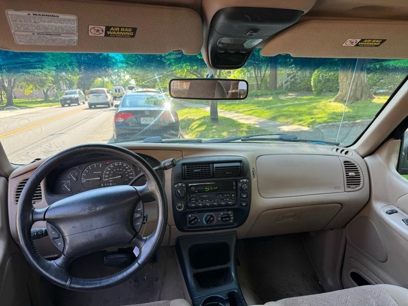 Ford Explorer XLT 4WD 2000