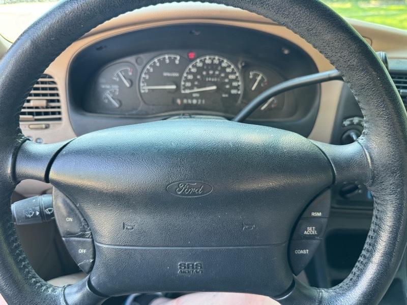 Ford Explorer XLT 4WD 2000