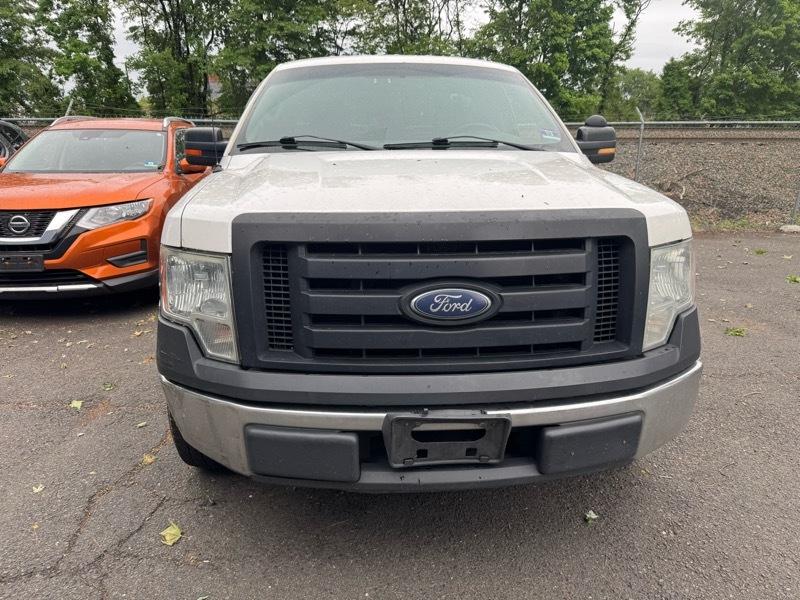 Ford F-150 XL 8-ft. Bed 2WD 2013