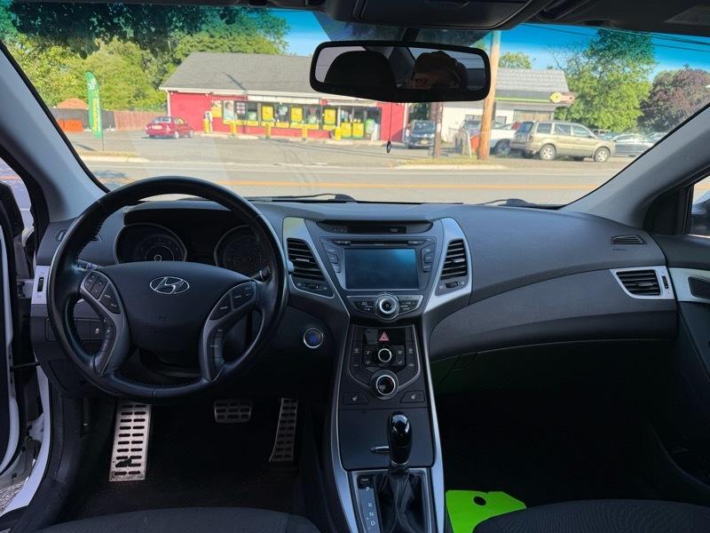 Hyundai Elantra Sport 6AT 2016