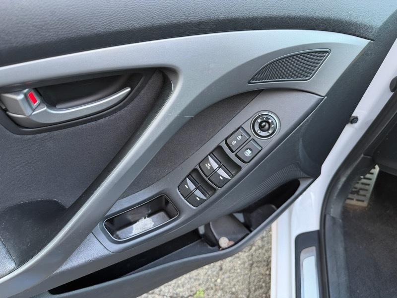 Hyundai Elantra Sport 6AT 2016