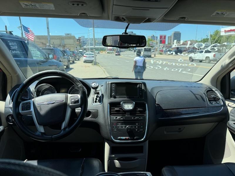 Chrysler Town & Country Touring 2014