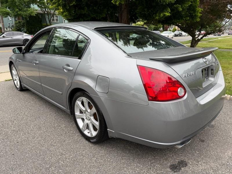 Nissan Maxima SE 2008
