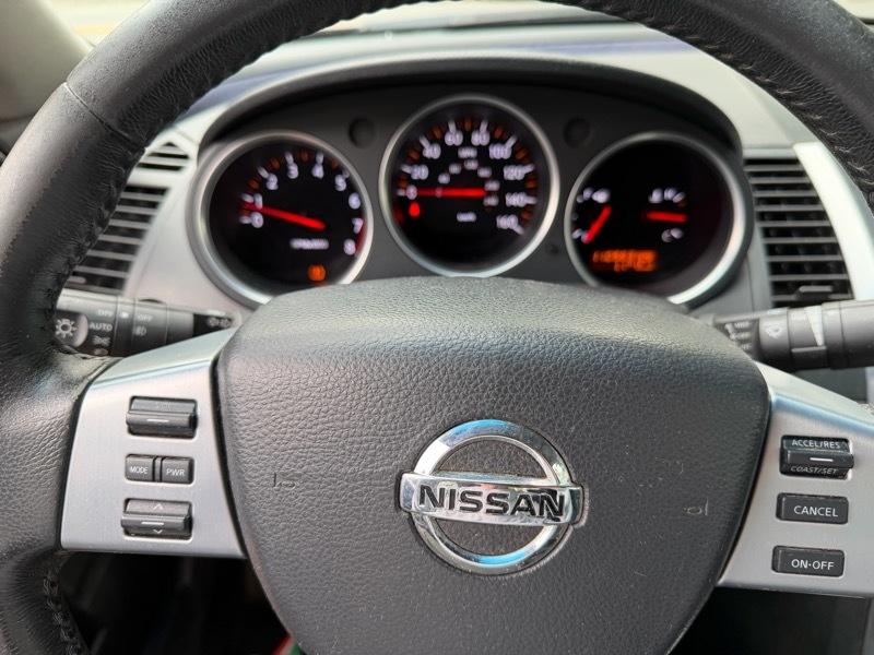 Nissan Maxima SE 2008