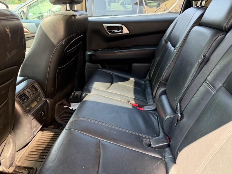 Nissan Pathfinder SL 4WD 2013