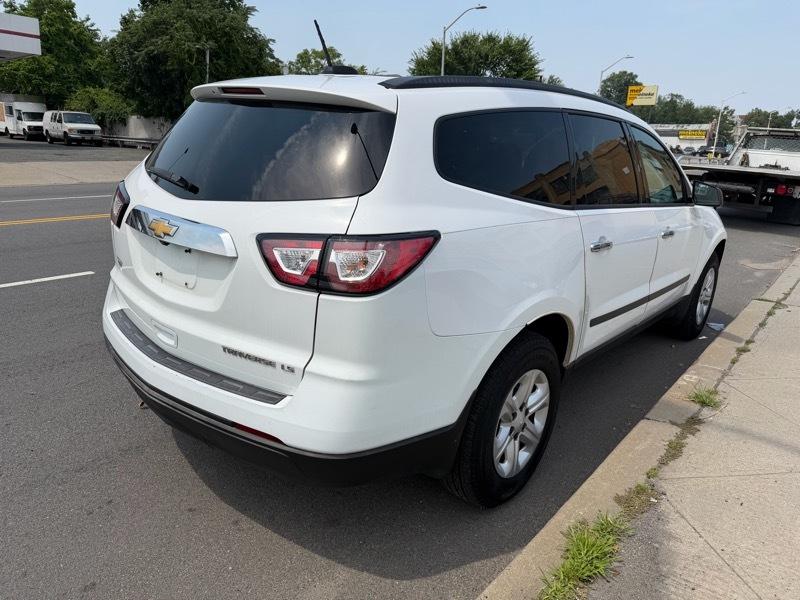 Chevrolet Traverse LS FWD 2016