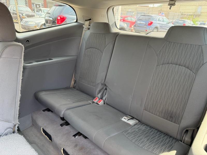 Chevrolet Traverse LS FWD 2016