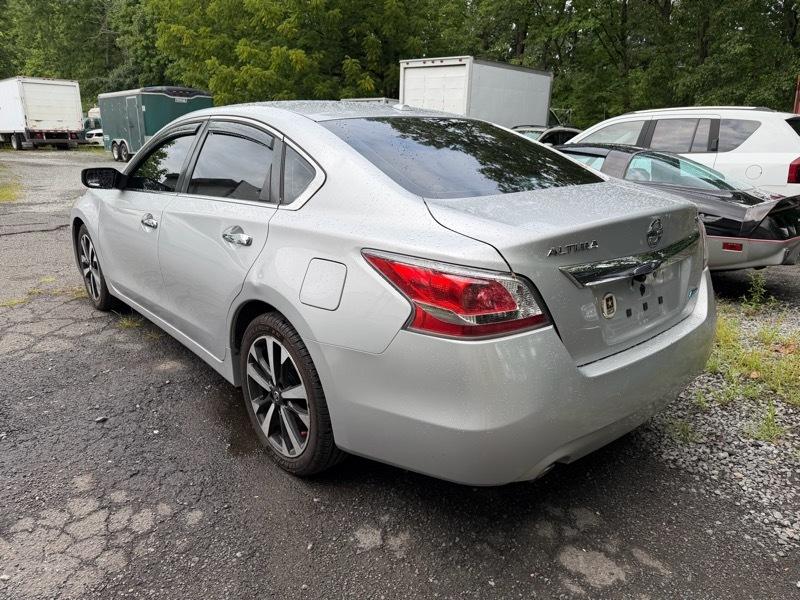 Nissan Altima 2.5 SV 2014