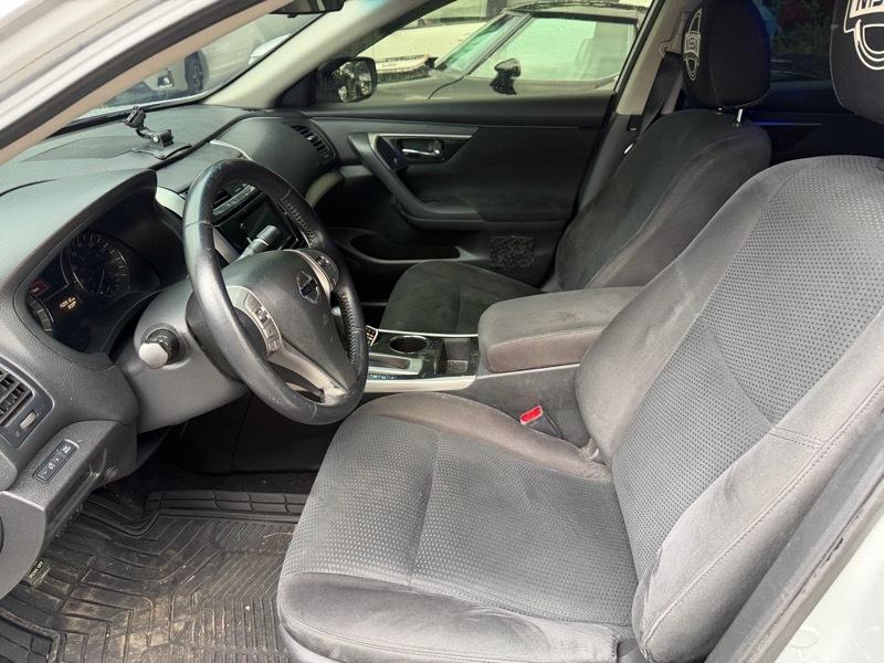 Nissan Altima 2.5 SV 2014