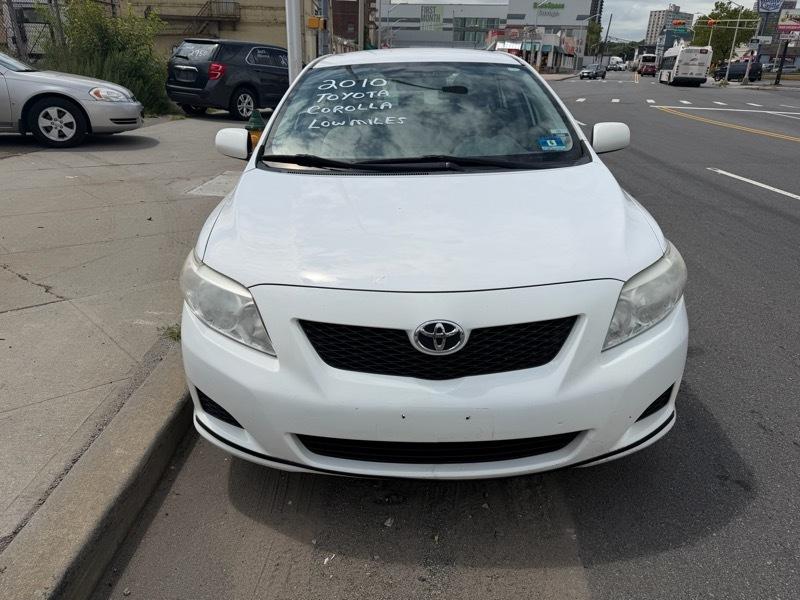 Toyota Corolla LE 4-Speed AT 2010
